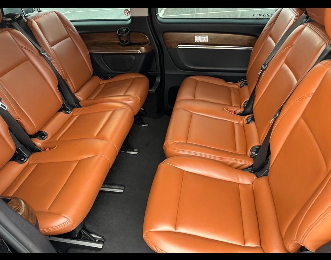 Minicabs Prime Interior