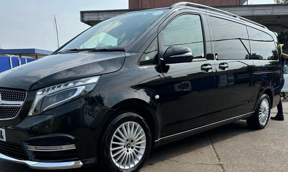 Minicabs Prime Interior